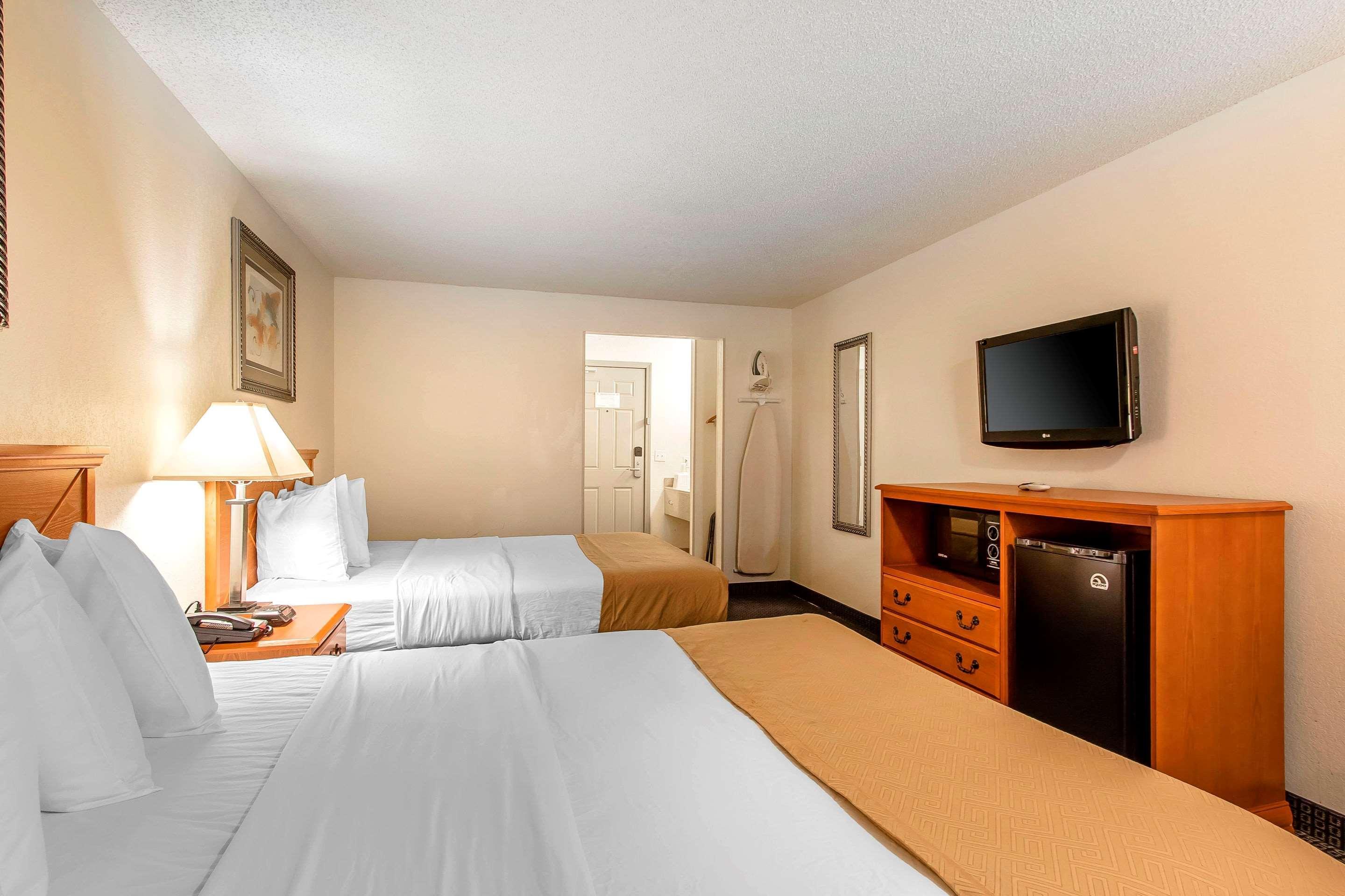 Brentwood Inn Clinton Ngoại thất bức ảnh