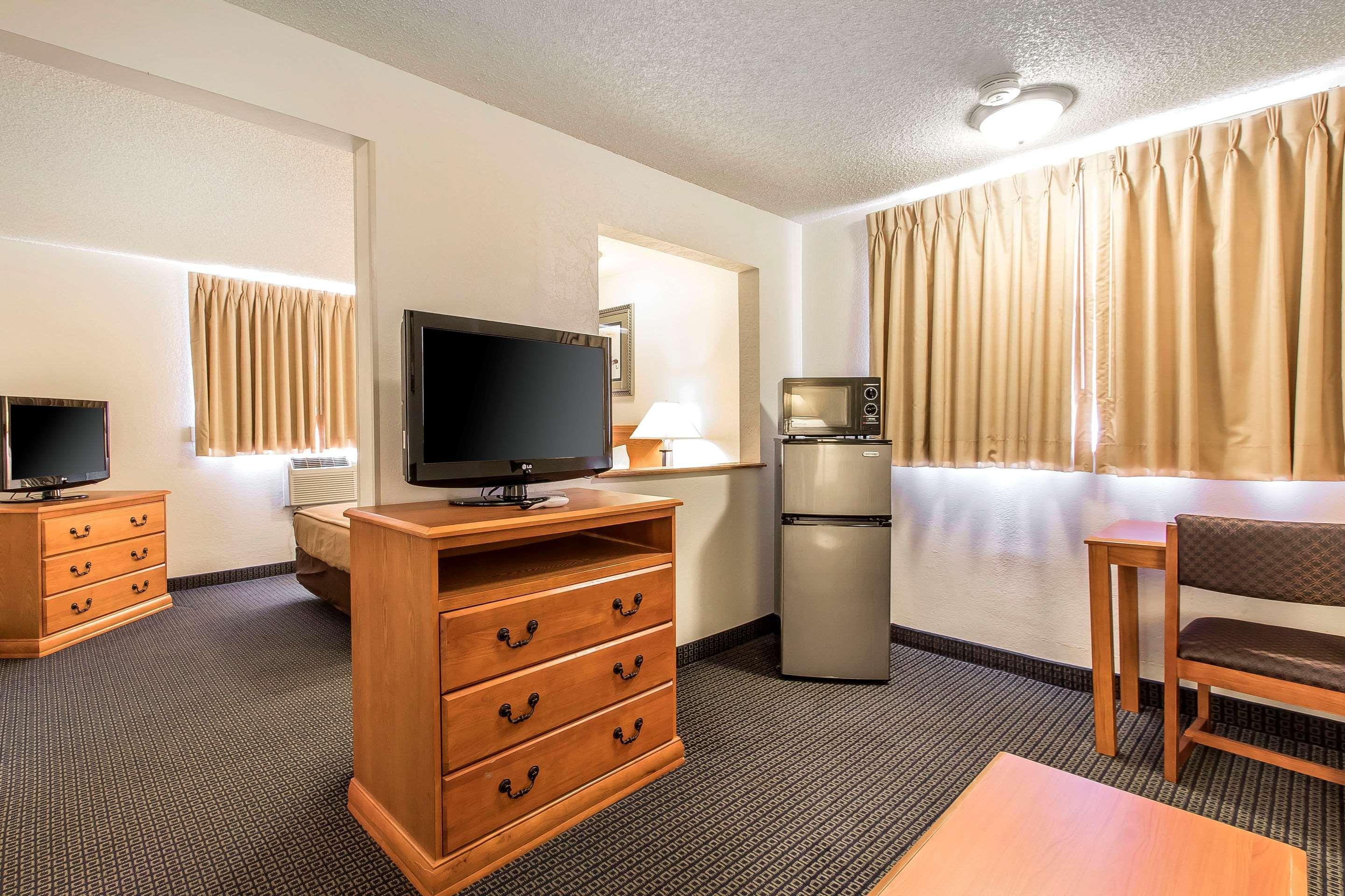 Brentwood Inn Clinton Ngoại thất bức ảnh