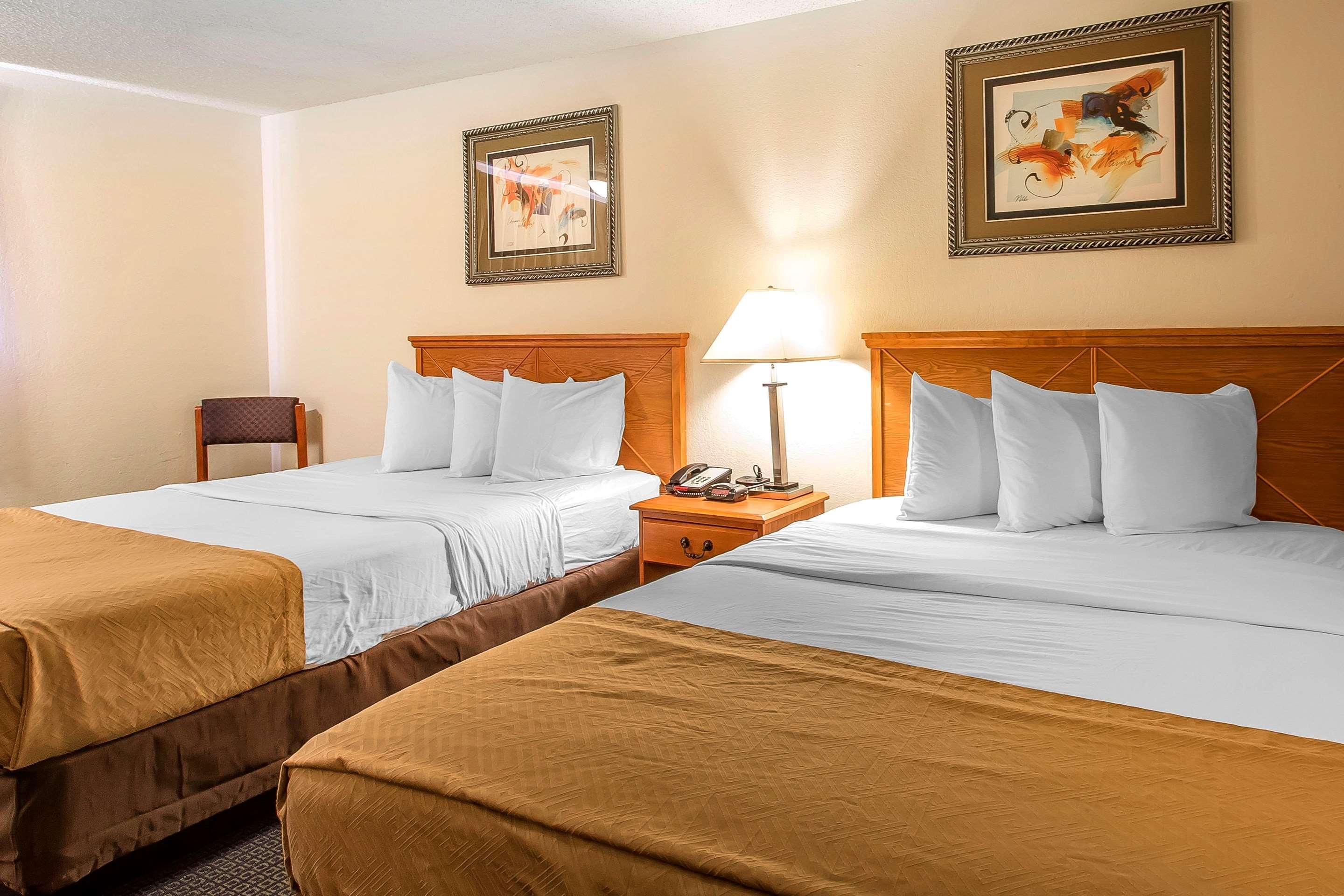 Brentwood Inn Clinton Ngoại thất bức ảnh