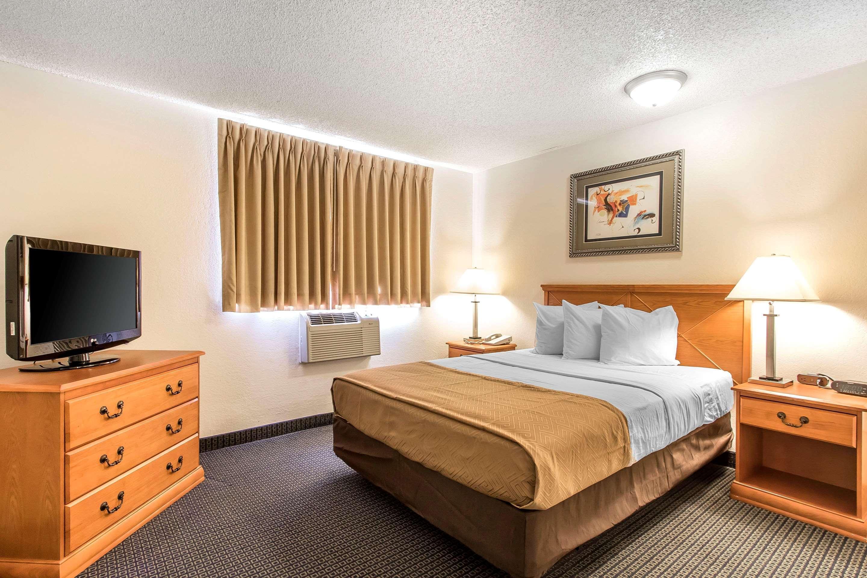 Brentwood Inn Clinton Ngoại thất bức ảnh